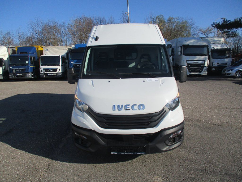 Iveco Daily 35S16 - Furgão: foto 2 Iveco Daily 35S16 - Furgão: foto 2