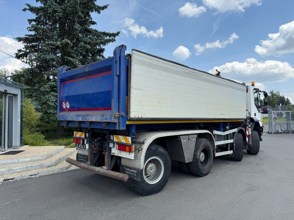Iveco Trakker AD410 T45 8x8 + HMF 1643 Z2 - Camião basculante: foto 4 Iveco Trakker AD410 T45 8x8 + HMF 1643 Z2 - Camião basculante: foto 4