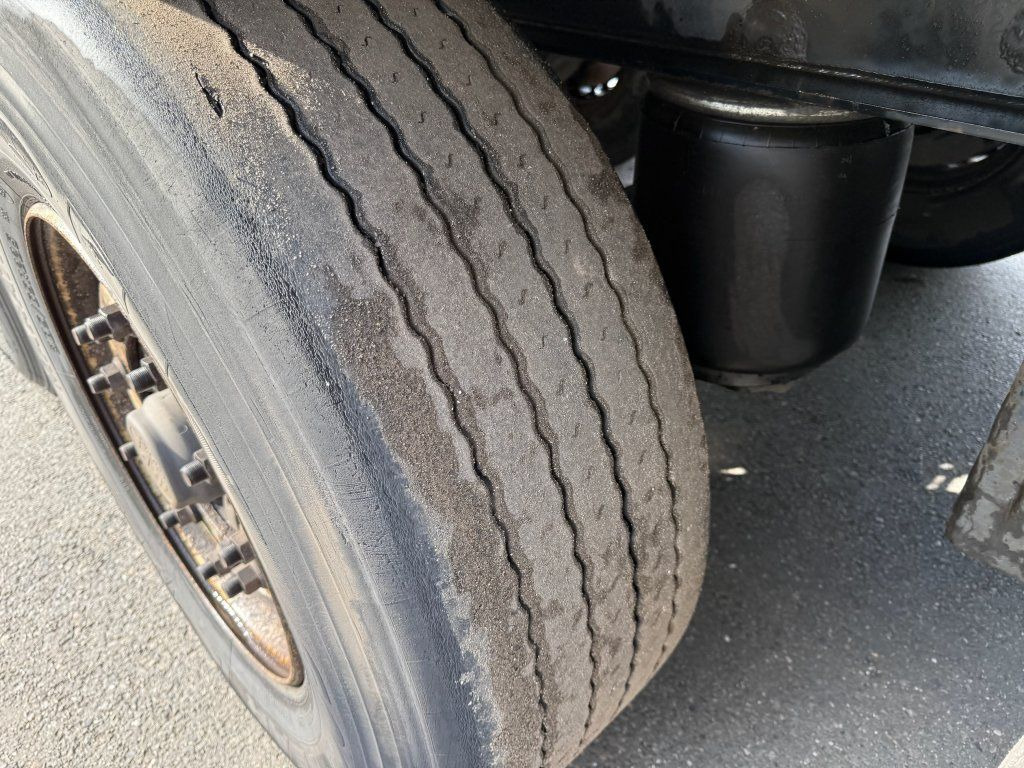 Krone Carrier Vector 1550 DoppelStock - Semi-reboque furgão: foto 5 Krone Carrier Vector 1550 DoppelStock - Semi-reboque furgão: foto 5