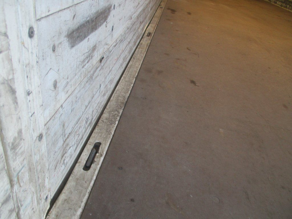 Camião de lona MAN TGL 12.220: foto 8