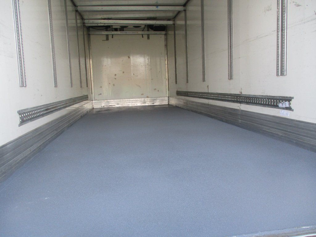 MAN TGM 18.250 MAN TGM 18.250 - Camião frigorífico: foto 5 MAN TGM 18.250 MAN TGM 18.250 - Camião frigorífico: foto 5