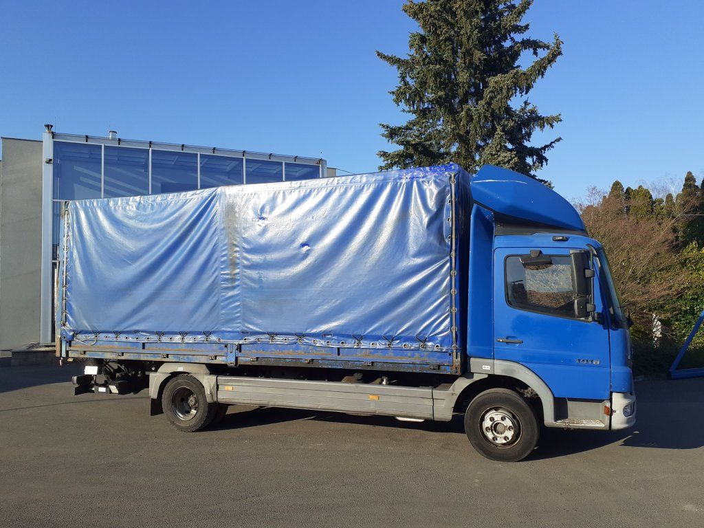 Mercedes-Benz 1018 Atego EURO 3 - Camião de lona: foto 3 Mercedes-Benz 1018 Atego EURO 3 - Camião de lona: foto 3