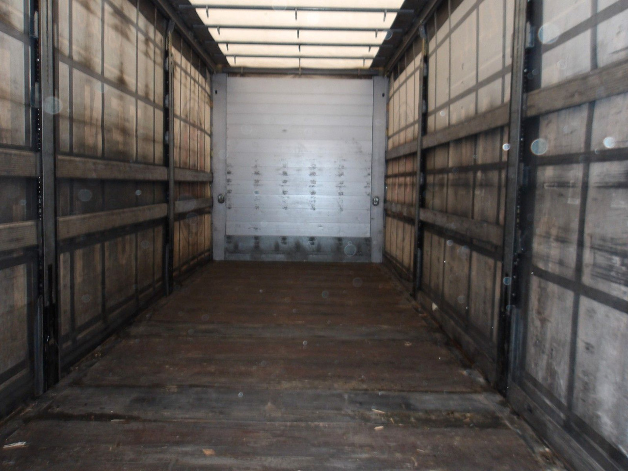 Mercedes-Benz 2548 Actros 6x2 EURO 6 + Schmitz - Camião de lona: foto 5 Mercedes-Benz 2548 Actros 6x2 EURO 6 + Schmitz - Camião de lona: foto 5