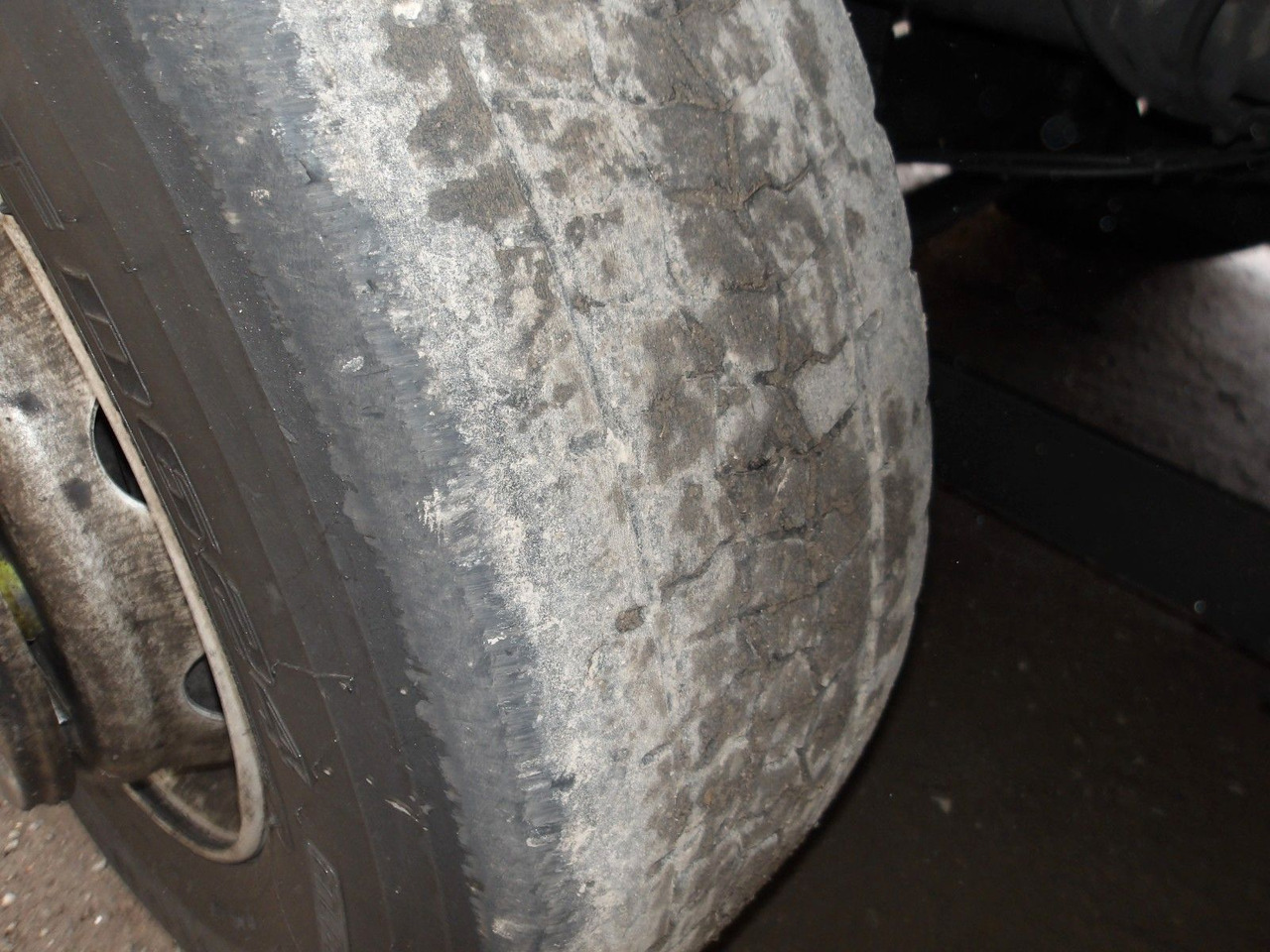 Mercedes-Benz 2548 Actros 6x2 EURO 6 + Schmitz - Camião de lona: foto 4 Mercedes-Benz 2548 Actros 6x2 EURO 6 + Schmitz - Camião de lona: foto 4