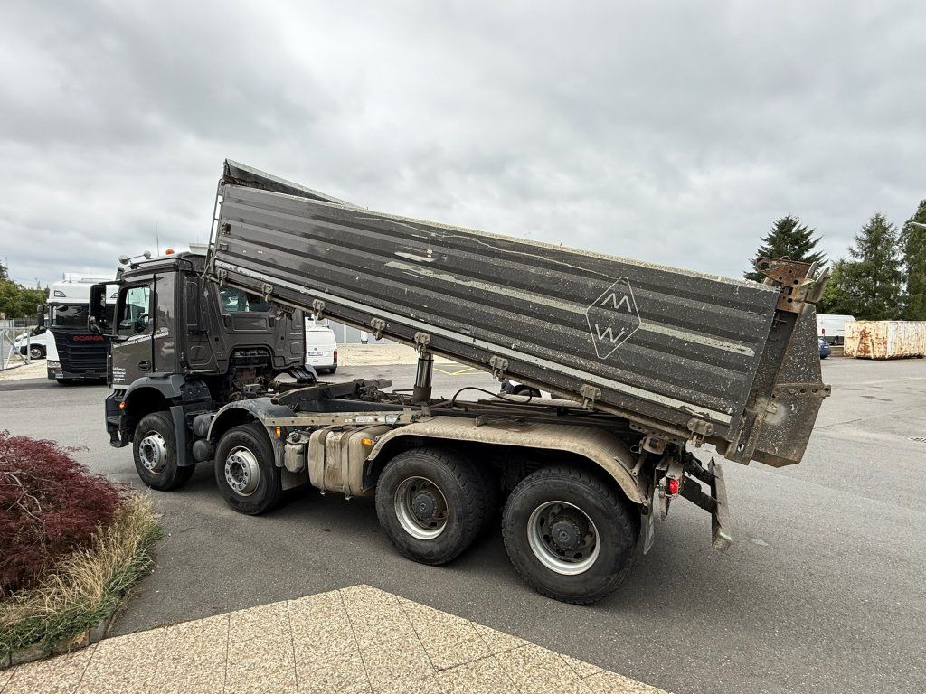 Mercedes-Benz 3243 Arocs 8x4 S3 Euro 6 - Camião basculante: foto 4 Mercedes-Benz 3243 Arocs 8x4 S3 Euro 6 - Camião basculante: foto 4