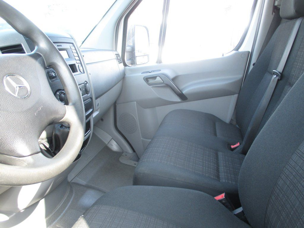 Mercedes-Benz Sprinter 514 CDi - Carrinha de contentor: foto 5 Mercedes-Benz Sprinter 514 CDi - Carrinha de contentor: foto 5