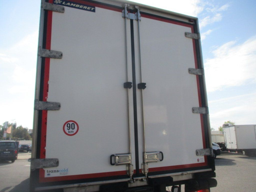 Renault Premium 460, 6x2 - Camião frigorífico: foto 4 Renault Premium 460, 6x2 - Camião frigorífico: foto 4