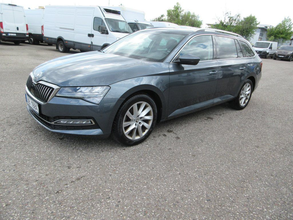 Skoda 2.0 Tdi Style - Carrinha: foto 1 Skoda 2.0 Tdi Style - Carrinha: foto 1