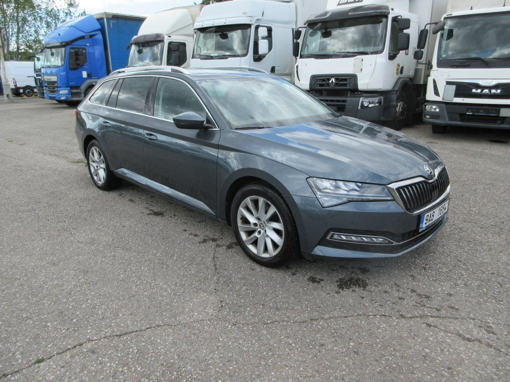Skoda 2.0 Tdi Style - Carrinha: foto 2 Skoda 2.0 Tdi Style - Carrinha: foto 2