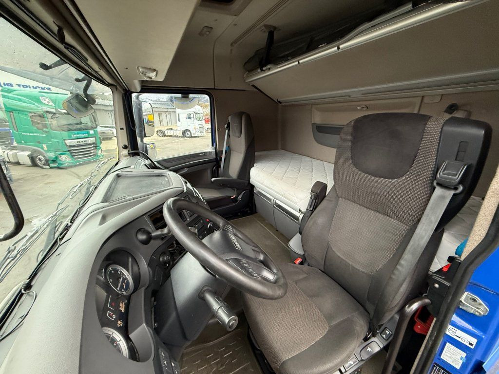 Leasing de DAF XF460 EURO 6 MEGA/lowdeck DAF XF460 EURO 6 MEGA/lowdeck: foto 14 Leasing de DAF XF460 EURO 6 MEGA/lowdeck DAF XF460 EURO 6 MEGA/lowdeck: foto 14