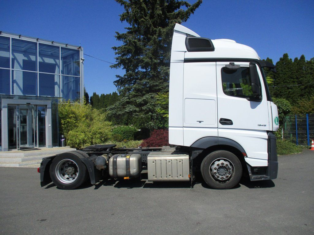 Mercedes-Benz 1845 Actros EURO 6 MEGA/lowdeck - Tractor: foto 4 Mercedes-Benz 1845 Actros EURO 6 MEGA/lowdeck - Tractor: foto 4