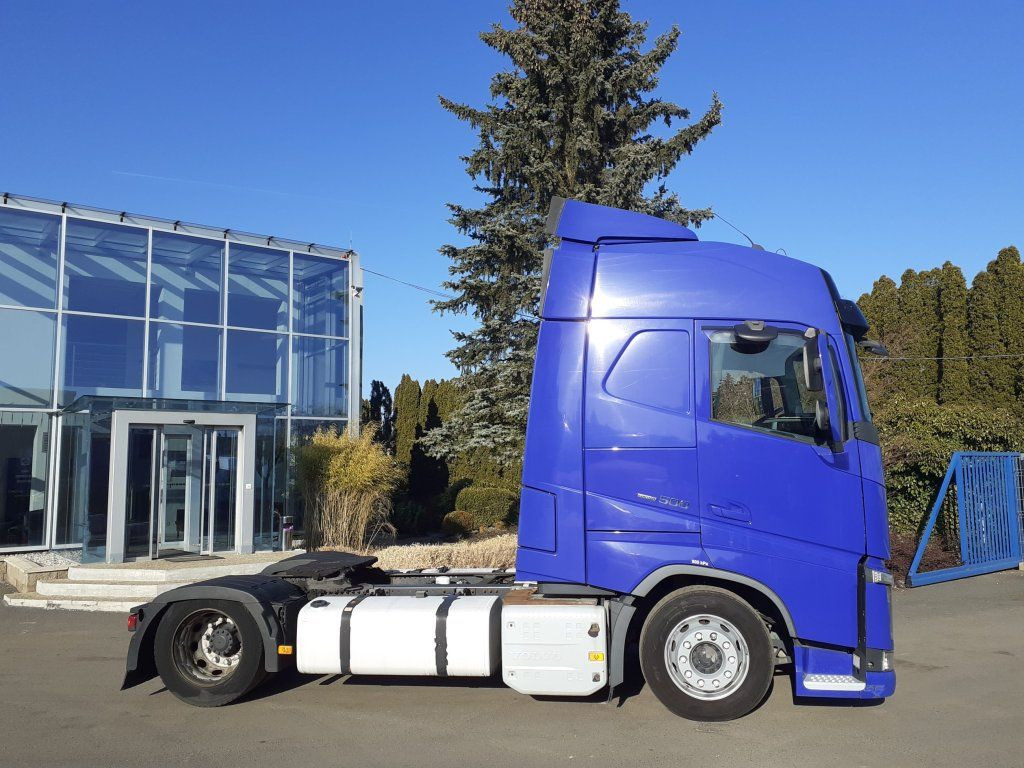 Volvo FH500 XL EURO 6 MEGA/lowdeck - Tractor: foto 3 Volvo FH500 XL EURO 6 MEGA/lowdeck - Tractor: foto 3
