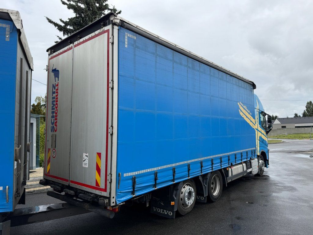 Volvo FH500 6x2 Euro 6 + Schmitz - Camião de lona: foto 3 Volvo FH500 6x2 Euro 6 + Schmitz - Camião de lona: foto 3