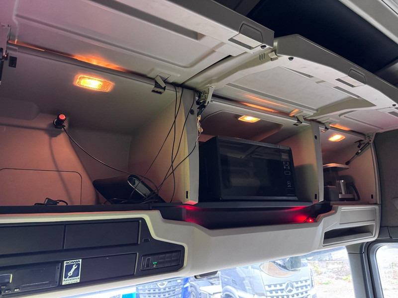 Scania R540 6x4 | RETARDER | FULL AIR | GOLD SERVICE HISTORY GOLD SERVICE HISTORY - Tractor: foto 4 Scania R540 6x4 | RETARDER | FULL AIR | GOLD SERVICE HISTORY GOLD SERVICE HISTORY - Tractor: foto 4