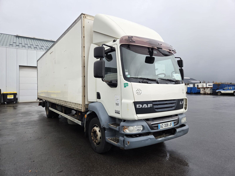 DAF LF55 280 - Camião furgão: foto 2 DAF LF55 280 - Camião furgão: foto 2