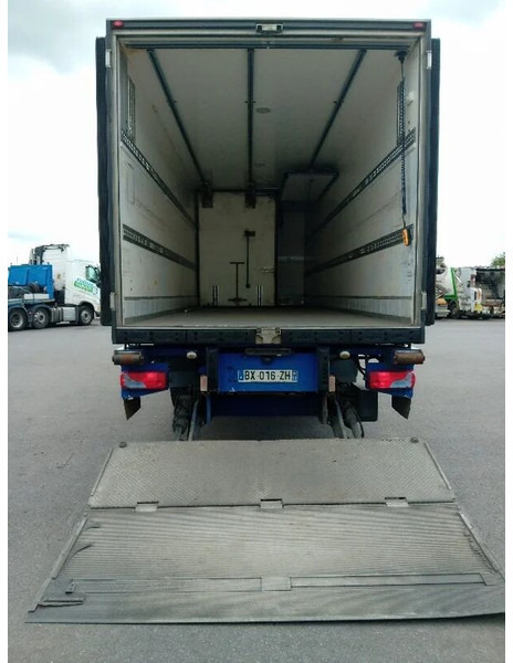 MAN TGM 18.340 chereau - Carrier - Camião frigorífico: foto 4 MAN TGM 18.340 chereau - Carrier - Camião frigorífico: foto 4