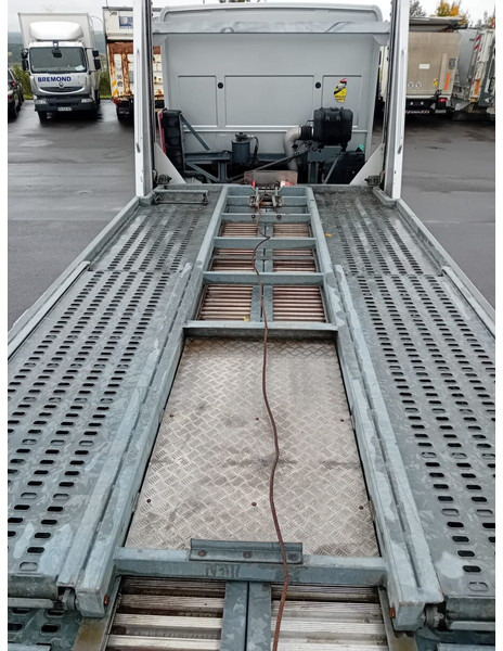 Mercedes-Benz Econic 1833 - Caminhão reboque: foto 4 Mercedes-Benz Econic 1833 - Caminhão reboque: foto 4