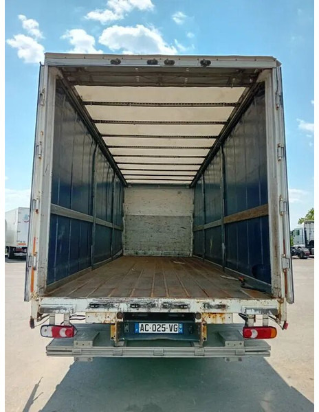 Renault Midlum 280 dxi - manual gearbox / steel suspension lames - Camião de lona: foto 3 Renault Midlum 280 dxi - manual gearbox / steel suspension lames - Camião de lona: foto 3