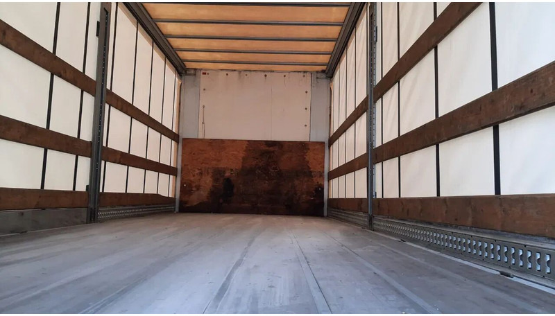 Renault Premium 370 DXI - manual gearbox - Euro 5 - Camião de lona: foto 4 Renault Premium 370 DXI - manual gearbox - Euro 5 - Camião de lona: foto 4