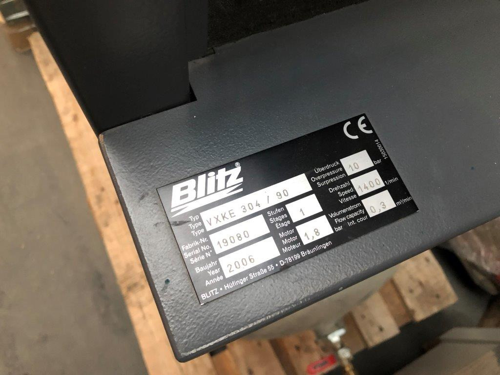 Blitz VXKE 304 - 90 Noise Enclosed Piston Compressor - Compressor de ar: foto 2 Blitz VXKE 304 - 90 Noise Enclosed Piston Compressor - Compressor de ar: foto 2