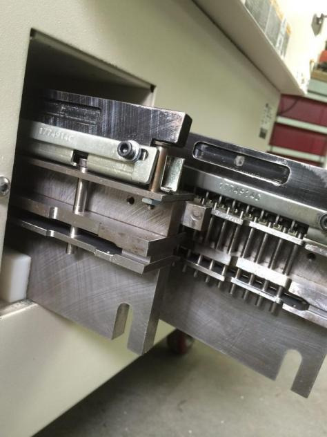 GBC AP-2 automatic punching machine - Encadernadora: foto 3 GBC AP-2 automatic punching machine - Encadernadora: foto 3