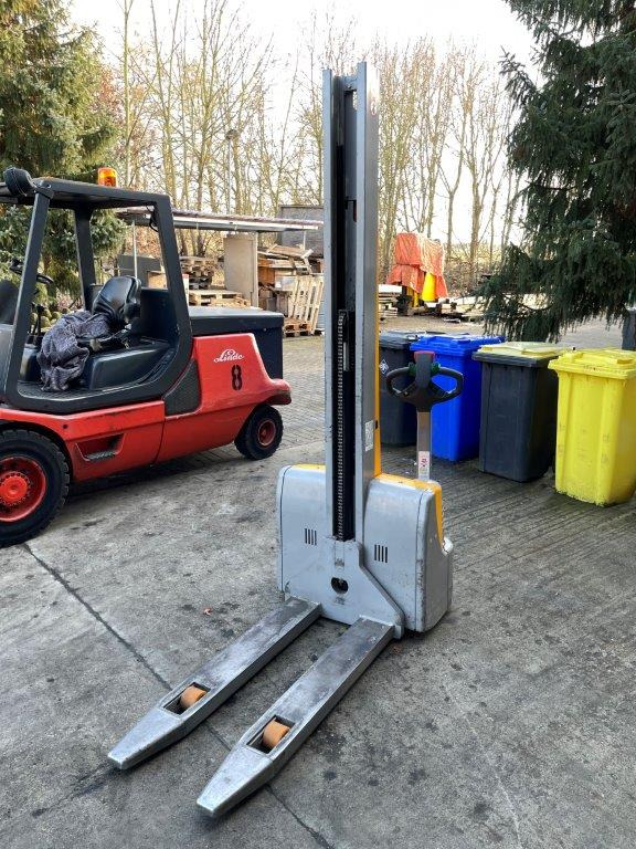 Jungheinrich EJC 10 - Stacker: foto 5 Jungheinrich EJC 10 - Stacker: foto 5