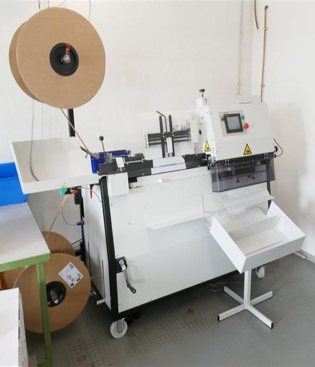 Ringbook & calendar - wire binding machine RENZ Mobi 500 with calendar hanger KA 300 - Encadernadora: foto 1 Ringbook & calendar - wire binding machine RENZ Mobi 500 with calendar hanger KA 300 - Encadernadora: foto 1