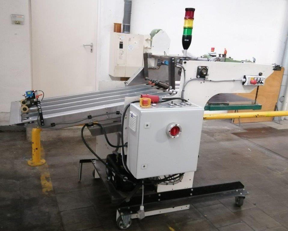 Werner Achilles Sondermaschinenbau - automatic mobile feeder for paper / cardboard - small size up to 50x60 cm - Máquina de dobrar papel: foto 3 Werner Achilles Sondermaschinenbau - automatic mobile feeder for paper / cardboard - small size up to 50x60 cm - Máquina de dobrar papel: foto 3