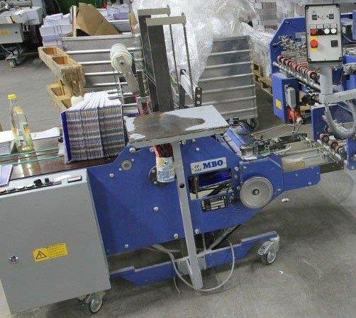 Standing vertically delivery with pres rollers MBO SAP 46 L - Máquina de dobrar papel: foto 3 Standing vertically delivery with pres rollers MBO SAP 46 L - Máquina de dobrar papel: foto 3