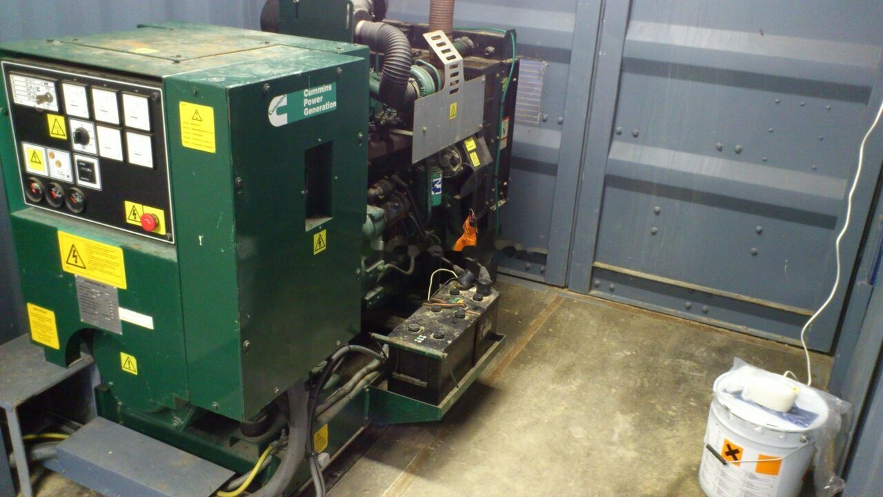 Cummins 88 kVA - Gerador elétrico: foto 1 Cummins 88 kVA - Gerador elétrico: foto 1