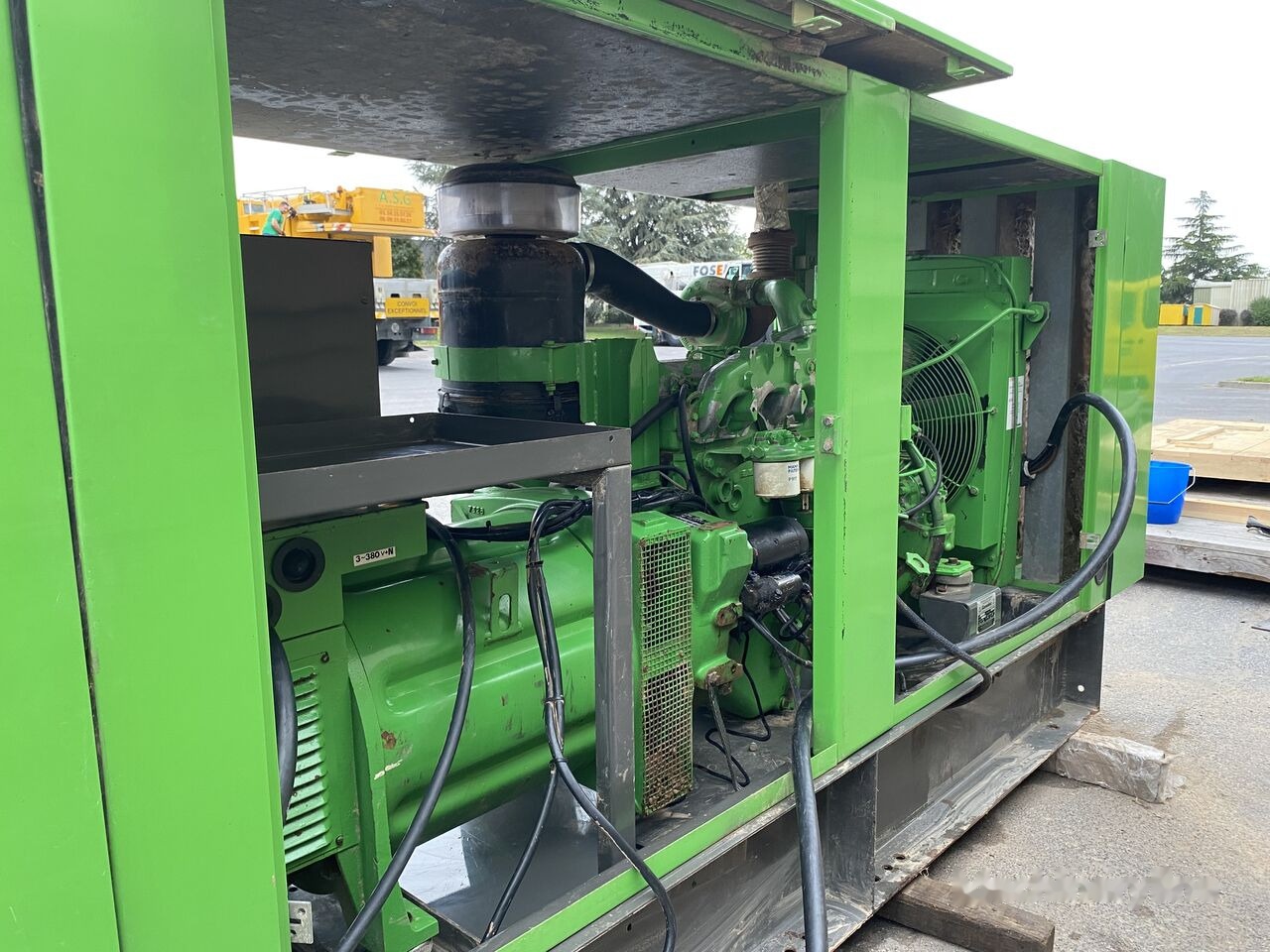 IVECO 100 kVa 8061 - Gerador elétrico: foto 2 IVECO 100 kVa 8061 - Gerador elétrico: foto 2