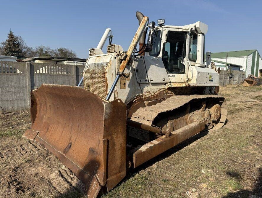 Komatsu D65EX-15e0 + ripper - Buldôzer: foto 1 Komatsu D65EX-15e0 + ripper - Buldôzer: foto 1