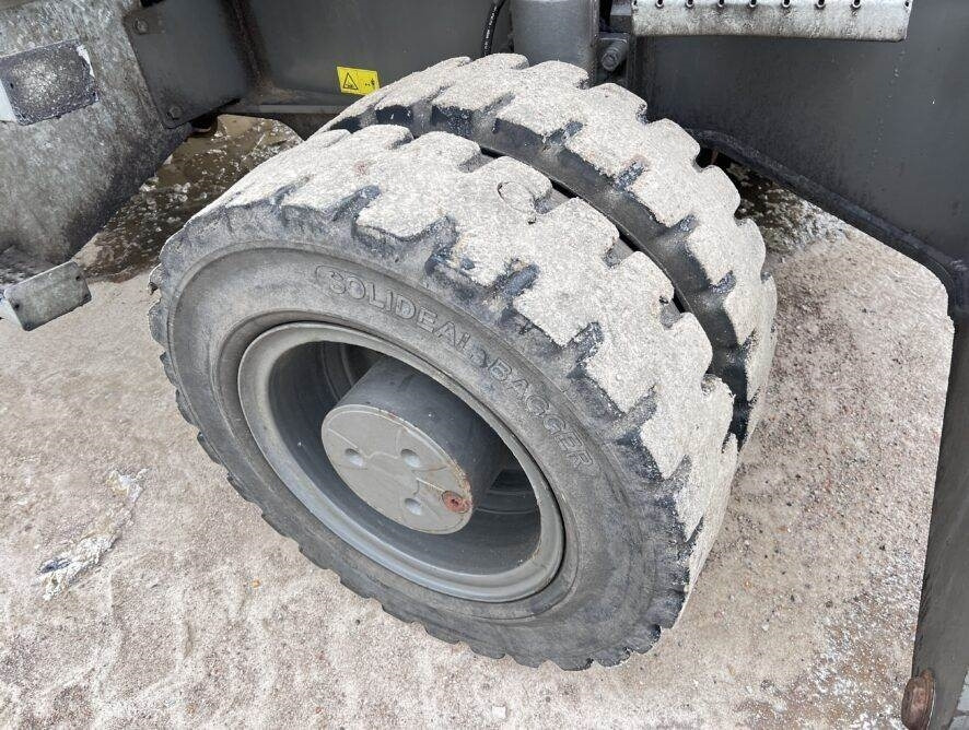 Sennebogen 825 - Manipulador de material: foto 4 Sennebogen 825 - Manipulador de material: foto 4