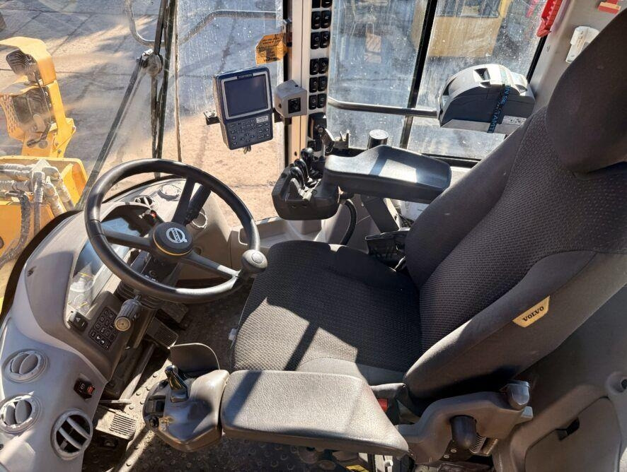 Volvo L110H  - Pá carregadora de rodas: foto 4 Volvo L110H  - Pá carregadora de rodas: foto 4