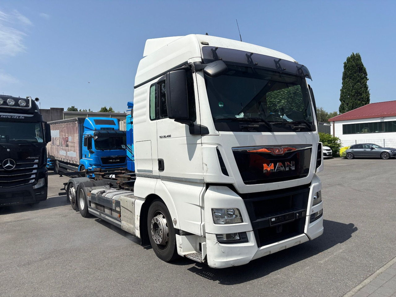 MAN TGX 26.400 Retarder/Lift/ - Camião transportador de contêineres/ Caixa móvel: foto 2 MAN TGX 26.400 Retarder/Lift/ - Camião transportador de contêineres/ Caixa móvel: foto 2