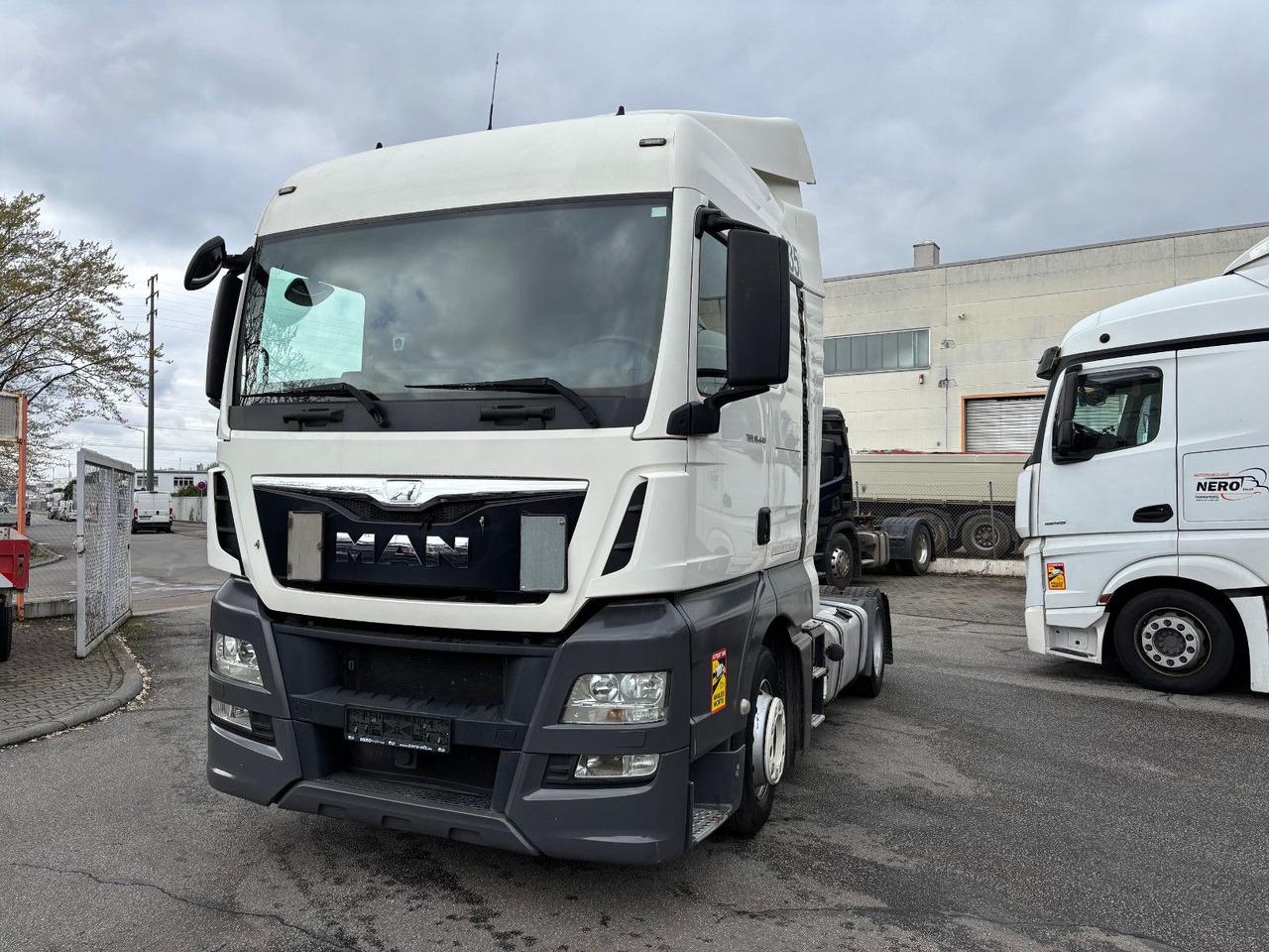 MAN TGX 18.440/Retarder/Hubsattelkupplung/Navi - Tractor: foto 3 MAN TGX 18.440/Retarder/Hubsattelkupplung/Navi - Tractor: foto 3
