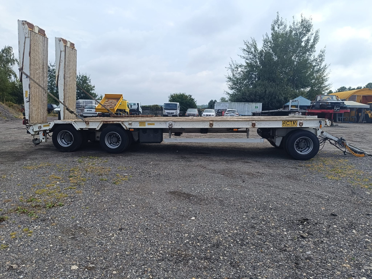 ACTM 3 osie 8m x 2,55 m lad 25 T - Reboque baixa: foto 2 ACTM 3 osie 8m x 2,55 m lad 25 T - Reboque baixa: foto 2