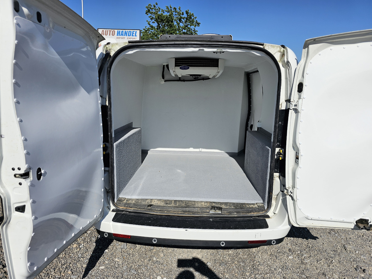 FIAT DOBLO CHLODNIA MROZNIA CARRIER KLIMA EURO6 - Carrinha frigorífica: foto 2 FIAT DOBLO CHLODNIA MROZNIA CARRIER KLIMA EURO6 - Carrinha frigorífica: foto 2