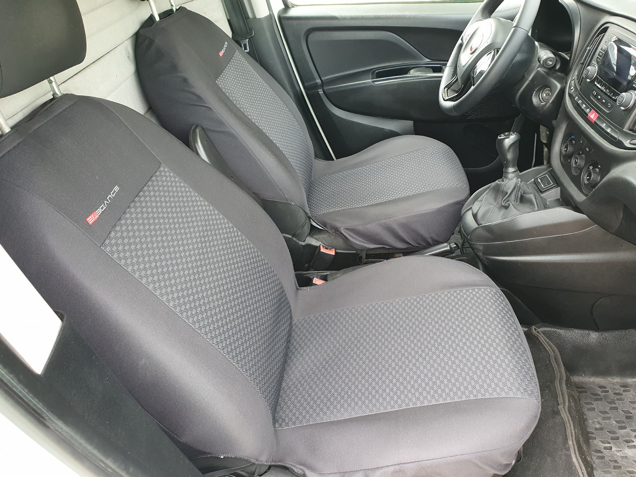 FIAT DOBLO LONG CHLODNIA carrier+230v KLIMA EURO6 - Carrinha frigorífica: foto 4 FIAT DOBLO LONG CHLODNIA carrier+230v KLIMA EURO6 - Carrinha frigorífica: foto 4
