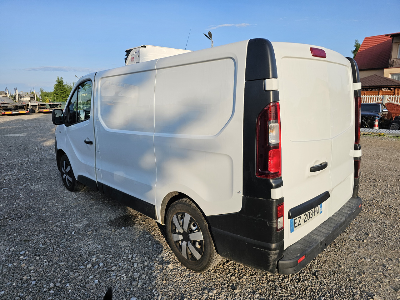 Opel VIVARO CHLODNIA CARRIER+230V CHLODZI GRZEJE KLIMA NAVI EURO6 - Carrinha frigorífica: foto 5 Opel VIVARO CHLODNIA CARRIER+230V CHLODZI GRZEJE KLIMA NAVI EURO6 - Carrinha frigorífica: foto 5