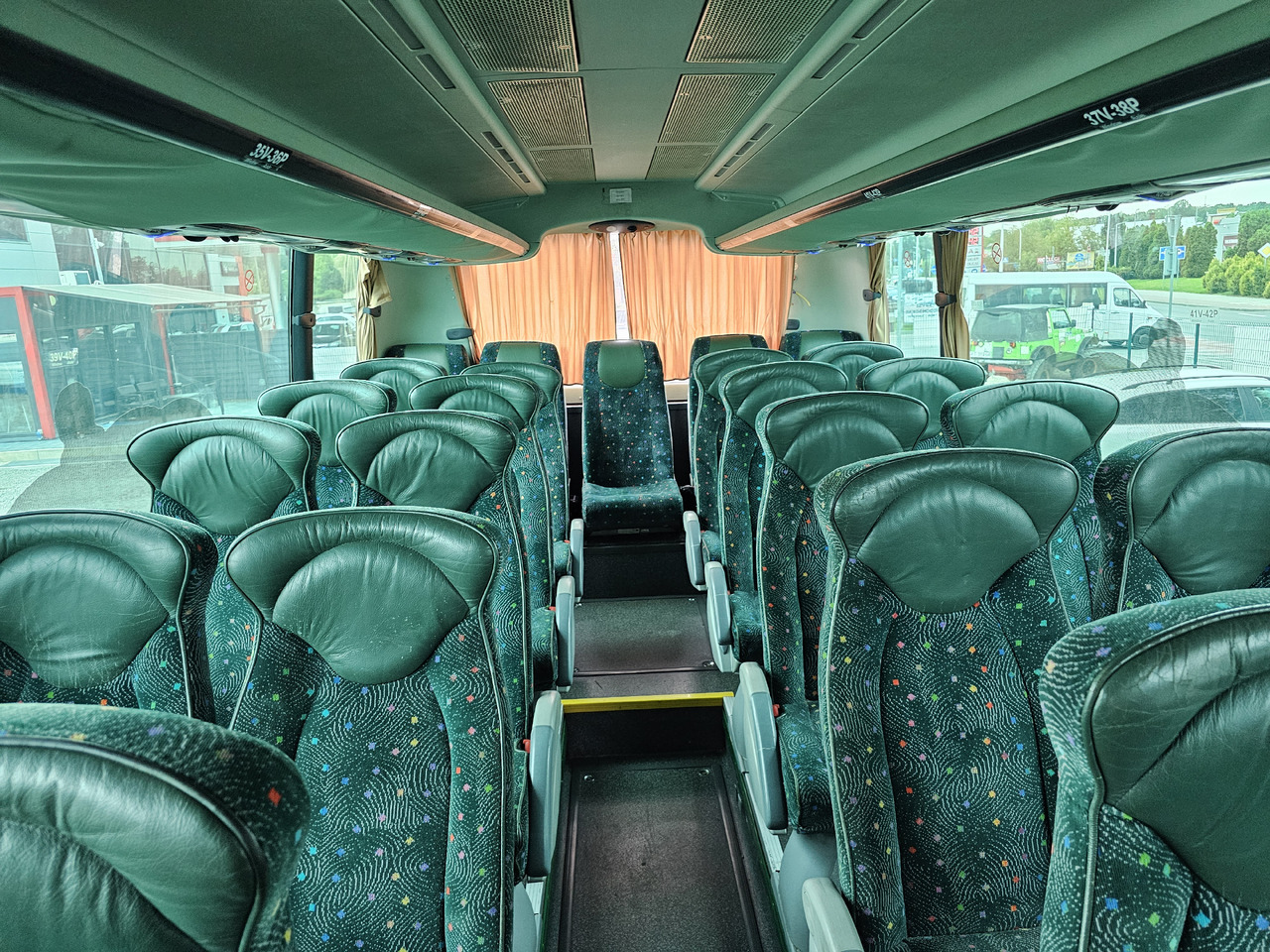 SCANIA IRIZAR CENTURY 61 OSOB KLIMA EURO5 - Autocarro: foto 2 SCANIA IRIZAR CENTURY 61 OSOB KLIMA EURO5 - Autocarro: foto 2