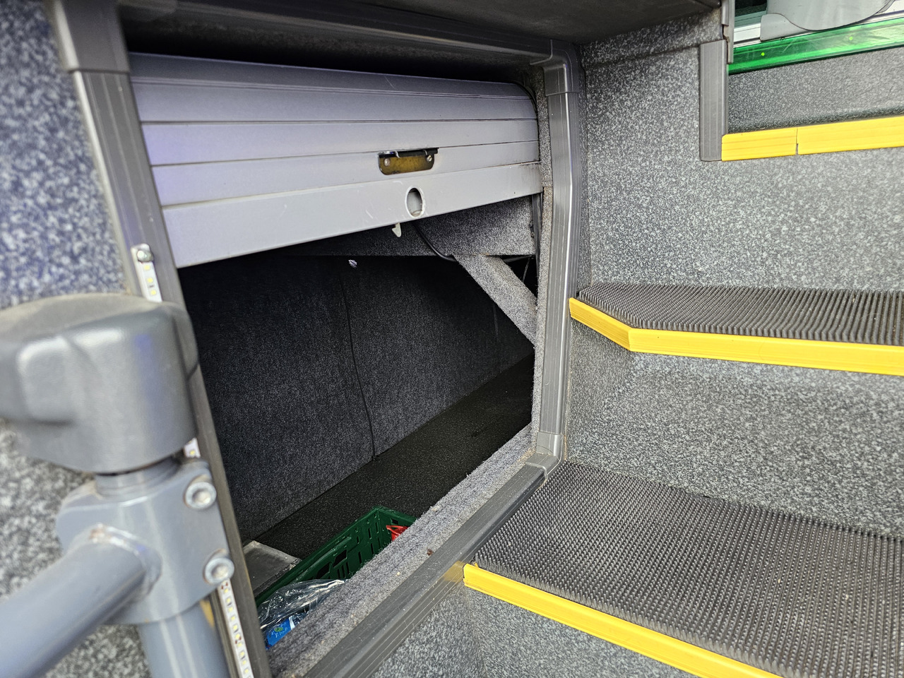 Leasing de SCANIA IRIZAR CENTURY 61 OSOB KLIMA EURO5 SCANIA IRIZAR CENTURY 61 OSOB KLIMA EURO5: foto 22