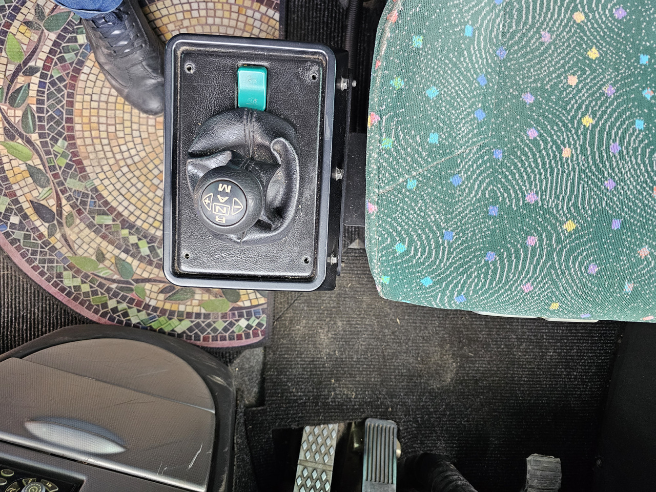 Leasing de SCANIA IRIZAR CENTURY 61 OSOB KLIMA EURO5 SCANIA IRIZAR CENTURY 61 OSOB KLIMA EURO5: foto 11