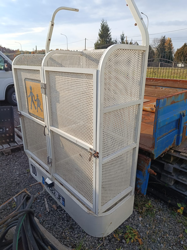 Autocarro VOLKSWAGEN CRAFTER 23 OSOBY KLIMA WEBASTO KAMERA RETARDER HAK EURO5: foto 26