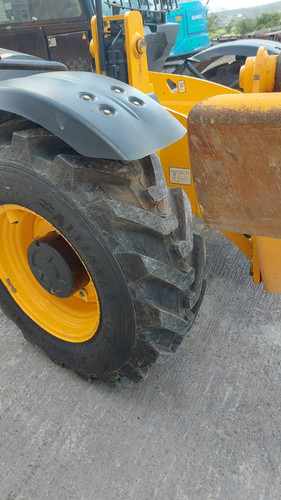 2020 JCB 540-140 - Empilhador telescópico: foto 5 2020 JCB 540-140 - Empilhador telescópico: foto 5