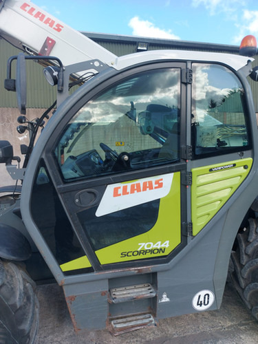 Claas Scorpion 7044 - Empilhador telescópico: foto 5 Claas Scorpion 7044 - Empilhador telescópico: foto 5