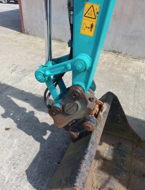 Mini escavadeira KOBELCO SK28SR-6: foto 9