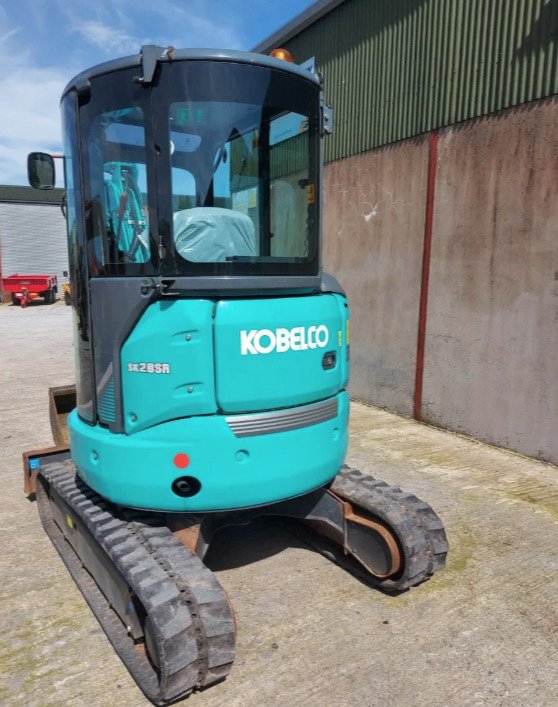 KOBELCO SK28SR-6 - Mini escavadeira: foto 4 KOBELCO SK28SR-6 - Mini escavadeira: foto 4