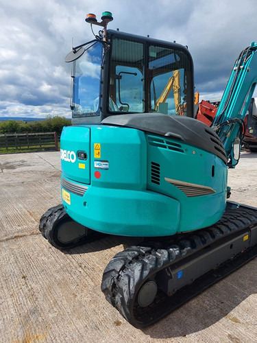 Kobelco SK 55SRX-6 - Escavadeira: foto 3 Kobelco SK 55SRX-6 - Escavadeira: foto 3