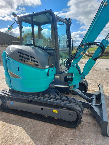 Kobelco SK 55SRX-6 - Escavadeira: foto 5 Kobelco SK 55SRX-6 - Escavadeira: foto 5